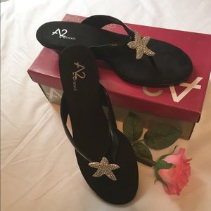 Aerosoles Black Patent Starfish Sandals Size 8